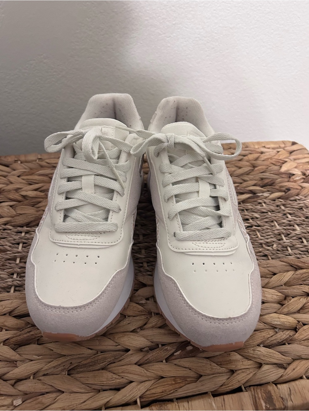 Reebok Platform Sneakers with Leopard Accent women’s size 7.5 - Picture 2 of 6